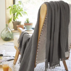 Plaid Gaze De Coton à Franges Gris Anthracite -Terre de nuit boutique gaia anthracite amb 2 plaid