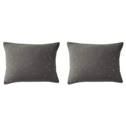 Lot De 2 Taies D'oreillers à Pois Brodés Double Gaze De Coton 35 Lot De 2 Taies D'oreillers à Pois Brodés Double Gaze De Coton -Terre de nuit boutique lot taie oreiller rectangle chic anthra fond blanc