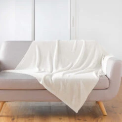 Plaid Tricotine 125x150 Cm 21 Plaid Tricotine 125x150 Cm -Terre de nuit boutique plaid tricotine naturel ambiance