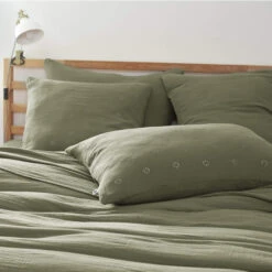 Taie D'oreiller Brodée Double Gaze De Coton Kaki 8 Taie D'oreiller Brodée Double Gaze De Coton Kaki -Terre de nuit boutique to boho kaki ambiance