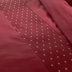 Housse De Couette Brodée Plis Religieuses Bordeaux -Terre de nuit boutique zoom agathe bordeaux