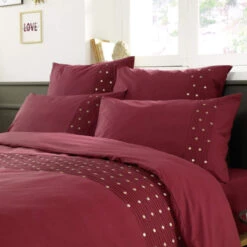 Lot De 2 Taies D'oreiller Brodées Plis Religieuses Bordeaux 7 Lot De 2 Taies D'oreiller Brodées Plis Religieuses Bordeaux -Terre de nuit boutique zoom to agathe bordeaux 1