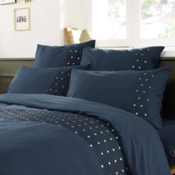 Lot De 2 Taies D'oreiller Brodées Plis Religieuses Marine 7 Lot De 2 Taies D'oreiller Brodées Plis Religieuses Marine -Terre de nuit boutique zoom to agathe marine 1